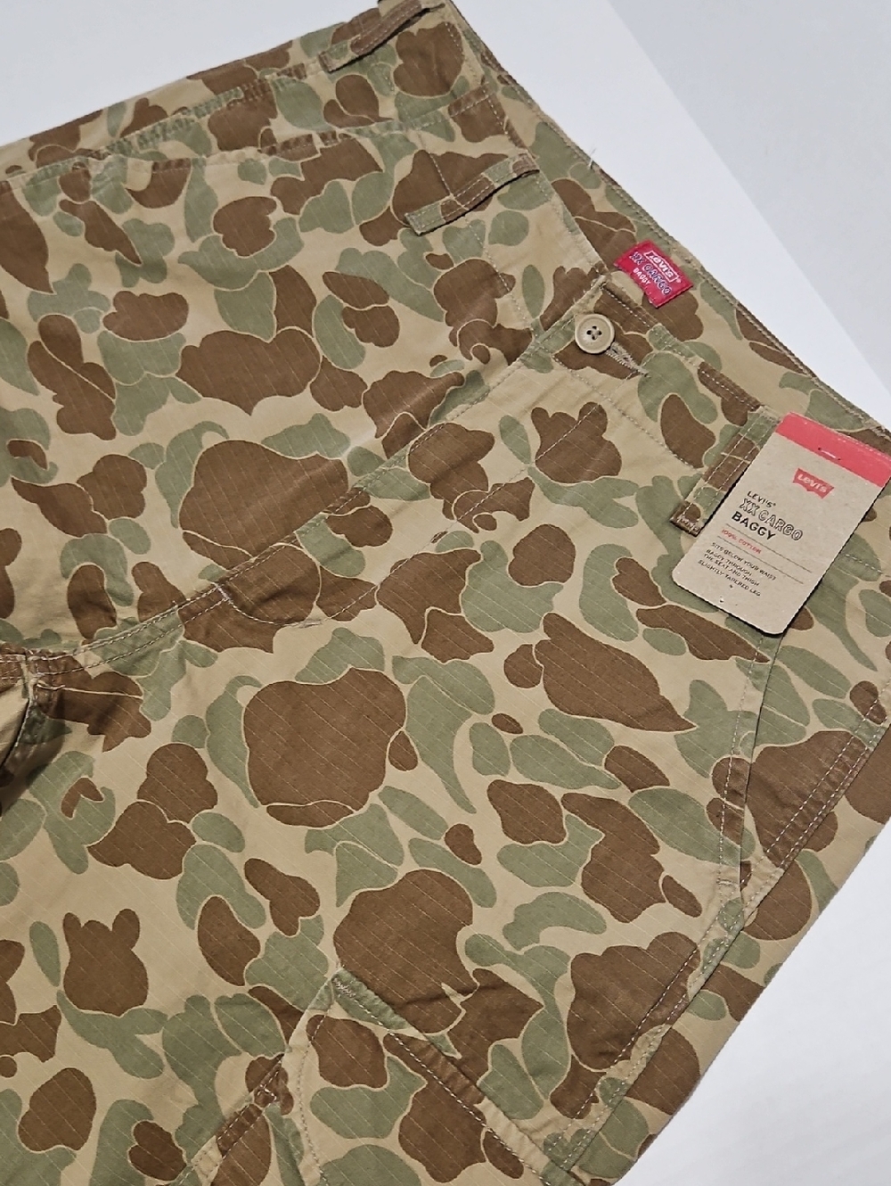 Levi's Camo Baggy XX Baggy Cargo Pants - Green & Brown Size 31x32 - Picture 3 of 16